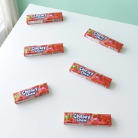 Bonbons gélifiés assortis saveur fraise, enrobés, à mâcher, doux, en bâtonnets individuels, boîte de présentation, vente en gros
