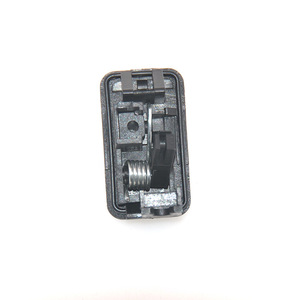 Dispositivo de liberación de la tapa del depósito de combustible 76520-77J00 para Suzuki Swift SX4 Vitara 2006-2022 - Product Image 2