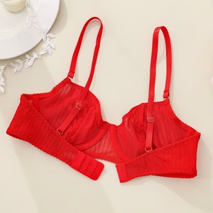 Conjunto de lencería de 2 piezas para mujer al por mayor: sujetador con aros rojo y tanga, conjunto de lencería de malla transparente a rayas, ropa interior transpirable, conjunto de sujetador sexy para mujer. - Product Image 4