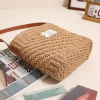 Sac seau en paille tressée mignon pour femme avec diamants et fermeture à cordon de perles, doublure en coton - Style frais pour les vacances à la plage