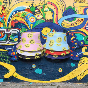 Chapeau Bob Réversible Anti-UV 100% Coton pour Printemps-Été 2025 – Idéal Surf, Plein Air, Voyage, Fête – Motif Visage Souriant - Product Image 3