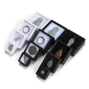 Kotak penyimpanan perhiasan akrilik transparan Logo kustom kotak tampilan tutup atas bening untuk batu permata liontin koin berlian