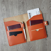 Dompet Kulit Sapi Premium Crazy Horse 2025, Penutup Dompet Perjalanan dengan Logo dan Pola Personal, Tempat Kartu, Tempat Paspor, Hadiah untuk Pria