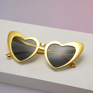 2026 New Cross-Border European American Style Angled Heart Sunglasses Women's Fashionable Anti-UV Glasses Sunscreen Sunglasses - Product Image 4