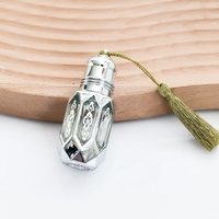 Bouchon à vis en plastique de luxe en gros avec couronne et fonction anti-déversement pour flacons de parfum