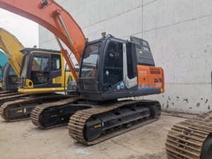 Excavadora Usada de 20 Toneladas, Original de Japón, 2023, Segunda Mano, Zaxis ZX200-3 ZX200-6 ZX HITACHI, 90% Nueva, ZX200, con 1 Año de Garantía - Product Image 4