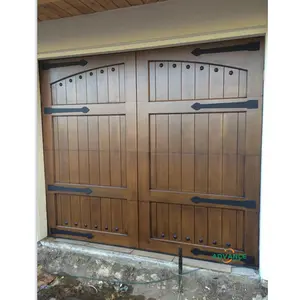 Fornitore della cina carriage house in legno porta del garage automatico elettrico residenziale doppia porta del garage per la sicurezza