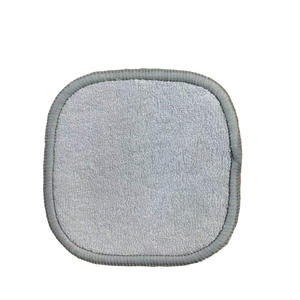 Tampons démaquillants carrés en fibre de bambou et en <span class=keywords><strong>coton</strong></span> personnalisables du fabricant Serviettes en flanelle réutilisables et lavables - Product Image 4