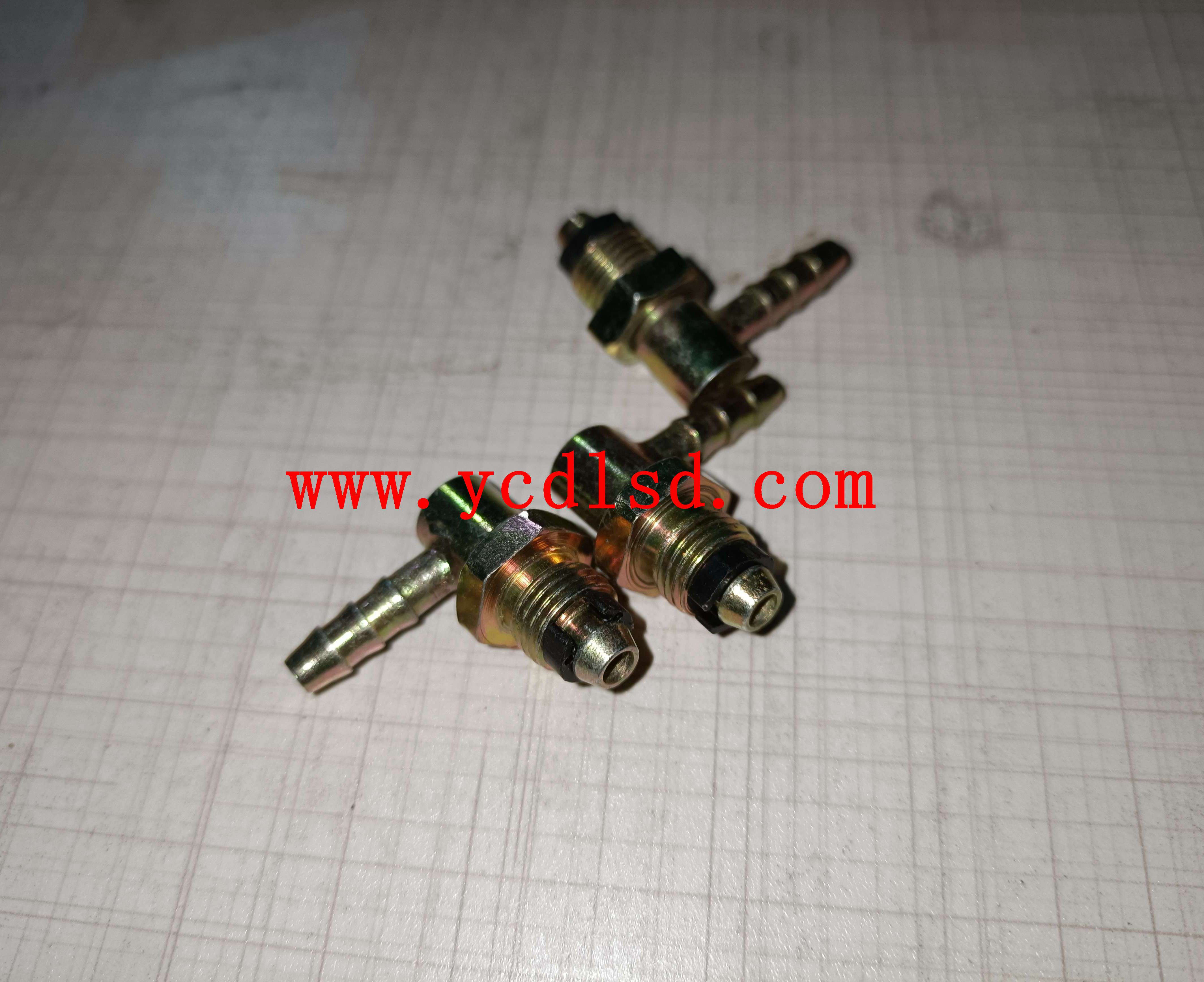 WG9000361207 & WG9000361108 Universal Straight-through