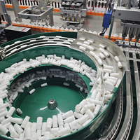 Machine d'assemblage d'automatisation à haut rendement QFW pour conteneurs cosmétiques buse en plastique seringue bouchon de bouteille moteur de Tube de rouge à lèvres