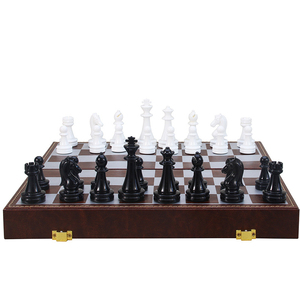 Set di Scacchi Bianco e Nero con <span class=keywords><strong>Dama</strong></span> 2 in 1, Scacchiera Magnetica Pieghevole, Giochi di Scacchi di Lusso per Competizioni - Product Image 4