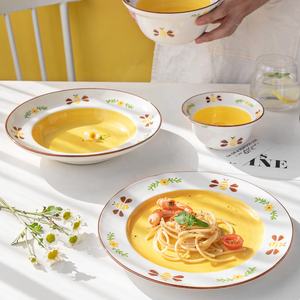 Assiettes en céramique à motif d'abeille mignonnes en gros, vaisselle, plats de service en porcelaine pour la maison - Product Image 3