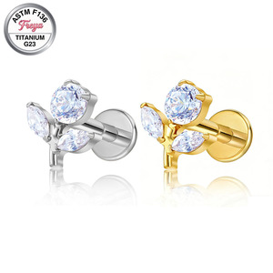 Boucles <span class=keywords><strong>d</strong></span>'oreilles de créateur Freya en gros, en titane, à dos plat, motif fleur, diamant, pour piercing hélix, snug, conch, tragus, labret, bijoux de mode - Product Image 5