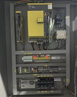 Centre d'usinage vertical CNC VMC1370, broche BT40 haute précision, forte puissance de coupe pour l'usinage de grands moules