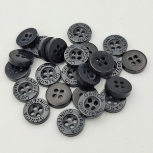 Nhà Máy Biểu Tượng Tùy Chỉnh May 4 Lỗ Nút Nhựa Nhựa Thân Thiện Với Môi Nút Màu Đen - Product Image 2