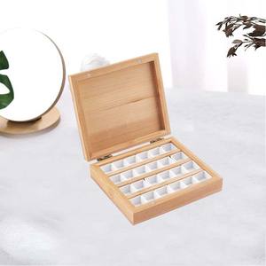 Étui de plateau de <span class=keywords><strong>palette</strong></span> de peinture aquarelle <span class=keywords><strong>en</strong></span> bois avec 24 pièces grilles de demi-casseroles lavables blanches fournitures d'art professionnelles pour les voyages d'artistes - Product Image 3