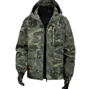 Chaqueta de Camuflaje con Capucha para Hombre, Otoño-Invierno 2025, Chaqueta Impermeable y Cálida de Moda, Venta al Por Mayor - Product Image 2
