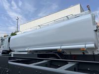 Camion-citerne HOWO TX 6X4 populaire en Afrique, conduite à gauche, pour la suppression de la poussière, la distribution d'eau municipale et l'irrigation agricole