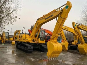 Excavatrice d'occasion Komatsu PC200-8 20T de haute qualité avec peinture d'origine, système hydraulique solide à faibles heures de travail et prêt au travail - Product Image 3