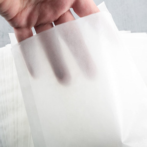 Sacs plats en papier vélin biodégradable semi-transparent brillant personnalisables avec fermeture autocollante, emballage écologique pour cadeaux et artisanat - Product Image 4