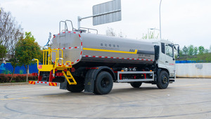 Camión Cisterna Personalizable Diésel 4X2 Dongfeng Tianjin 16300L con Boquilla Giratoria de Alta Presión y Bomba de Agua de Alta Potencia Euro - Product Image 5