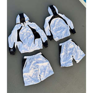 Conjunto de Agasalho Personalizado em Duas Peças com Jaqueta com Zíper e Calça de Nylon para Homens - Product Image 5