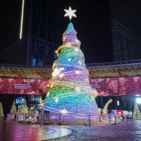 Sapin de Noël géant d'extérieur personnalisé de 5m, 6m, 7m, 10m, 15m, 20m avec éclairage pour centre commercial, hôtel