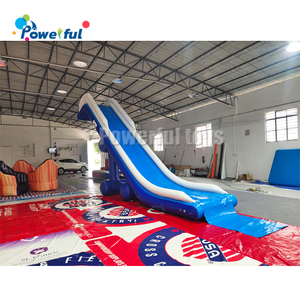 Tobogán Acuático Inflable Comercial para Yates, Tobogán Flotante Inflable Azul y Blanco para <span class=keywords><strong>Alquiler</strong></span> en Fiestas en Botes, Piscinas y Lagos - Product Image 4