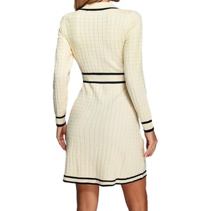 Robe midi ajustée en tricot chambray à col revers et manches longues pour femme, taille naturelle, avec boutons tendance – Vente en gros personnalisable de haute qualité pour l'automne - Product Image 4