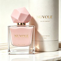 Flacon de parfum carré en verre transparent sur mesure 30ml 50ml avec pulvérisateur et logo imprimé personnalisé avec boîte