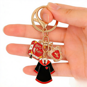 Llavero de esmalte con el escudo retro de la Academia, emblema de la escuela Hogwarts de <span class=keywords><strong>Gryffindor</strong></span>, pin de solapa, toga de graduación, llavero de metal - Product Image 5