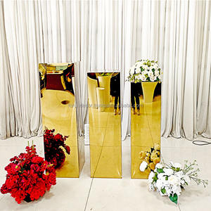 Table à dessert carrée en métal de haute qualité, neuve d'usine, pour la décoration de scène de mariage et d'événements festifs - Product Image 4