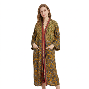 Bata de dormir informal de seda 100% tejida con cuello en V, estampado patchwork, manga tres cuartos y cierre con cordón para mujer, longitud completa, otoño - Product Image 1