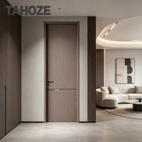 Porte intérieure en bois à design lisse, de qualité ingénierie, pour projets hôteliers, d'appartements et de bureaux