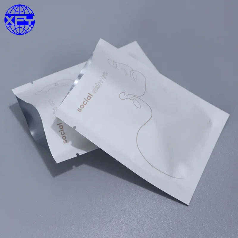 कस्टम प्रिंट लोगो कम MOQ सफेद छोटे पाउच मिनी 3 साइड सील गहने सौंदर्य प्रसाधन पैकेज बैग