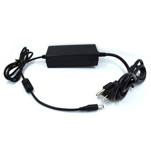 Adaptador de corriente de 12V 5A con salida CC y cable de 1M para tiras de luces LED y monitores LCD BX-1205000 - Product Image 1