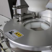 Nouvelle machine automatique de fabrication de coxinha, équipement industriel pour la production de snacks, ligne de production d'empanadas, de croquettes et de raviolis, avec écran tactile