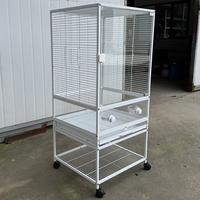 Cage à oiseaux de qualité supérieure, fabriquée en Chine, sur mesure, avec roues fixables, bien ventilée, robuste et durable, à vendre.