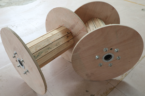 Tamburo/bobina del cavo staccabile portatile in legno con Design flessibile - Product Image 5