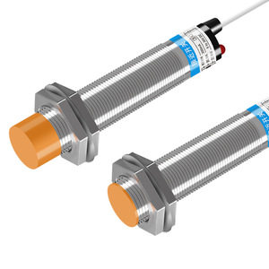 LJ12A3 เซ็นเซอร์ตรวจจับระยะใกล้แบบเหนี่ยวนำ แรงดันไฟฟ้าเอาต์พุต ตรวจจับโลหะทรงกระบอก กันน้ำ กันฝุ่น รับประกัน 1 ปี - Product Image 1