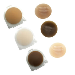 Cubrepezones Adhesivos de Silicona Súper Adhesivos con Diseño Perforado y Orificios Transpirables, Lavables y Sin Costuras - Product Image 1