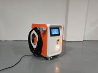 Déplacement facile Déplacer 1500w Refroidi par air 4-en-1 Mini Machine de découpe de soudage au laser Navire de pierre Rouille lourde Machine de nettoyage laser portable