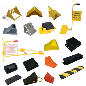 <span class=keywords><strong>Pare</strong></span>-chocs de quai en caoutchouc laminé pour garde-boue de quai en caoutchouc robuste personnalisé pour la <span class=keywords><strong>protection</strong></span> des murs barrière de circulation pour quai de chargement en bloc - Product Image 5