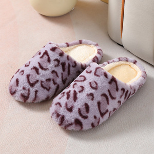 Nuevas Pantuflas de Interior con Estampado de Leopardo y Piel de Conejo, Suela Suave y Silenciosa para Pisos de Madera, Pantuflas Cálidas de Algodón - Product Image 6