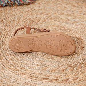 Sandales plates d'été bohèmes pour femmes, décorées de strass, avec bande élastique, confortables, style plage, couleur unie, avec lacets avant et arrière - Product Image 4