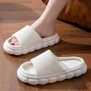 Sandali Estivi da Spiaggia con Logo Personalizzato, Ciabatte Unisex in PVC con Stampa in Rilievo per Uomo <span class=keywords><strong>e</strong></span> Donna, Ideali per il Bagno - Product Image 5