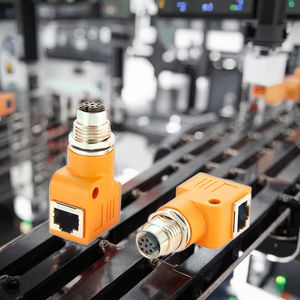 Adattatore Passante Premeir da Cavo 8-Pin M12 Femmina a RJ45 IP67 con Contatti Placcati Oro per Automazione Industriale Ethernet - Product Image 3