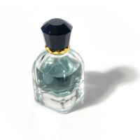 Nouvelle conception de flacon de parfum en verre transparent de 75 ml avec pompe pulvérisatrice, atomiseur, emballage en verre, flacon de parfum vide avec boîte