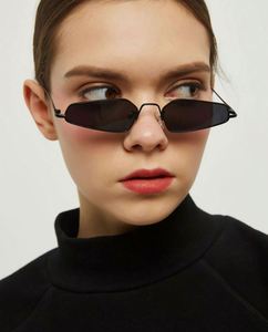 Lunettes de soleil rétro noires à petite monture avec logo personnalisé, lunettes de soleil en métal pour femme, petites lunettes de soleil polygonales 2021 - Product Image 2