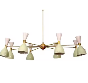 Lustre triangulaire en laiton Spoutnik de style milieu du siècle luminaire de maison et d'hôtel de qualité supérieure en fer - Product Image 4